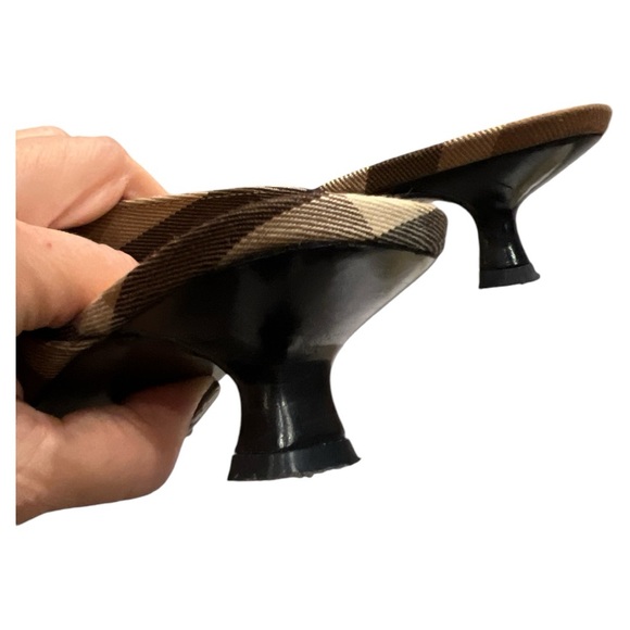 Tan brown black plaid mule 1 3/4” heel high vamp snipped toe 7.5 Anne Klein 2 - Picture 5 of 7